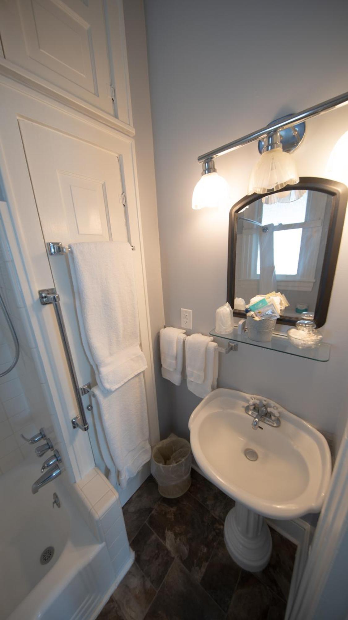 The Edenton Collection-Captain'S Quarters Inn Номер фото